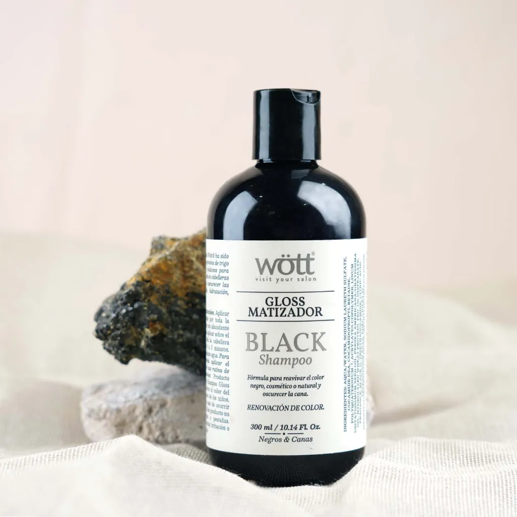 BLACKW2_05.webp